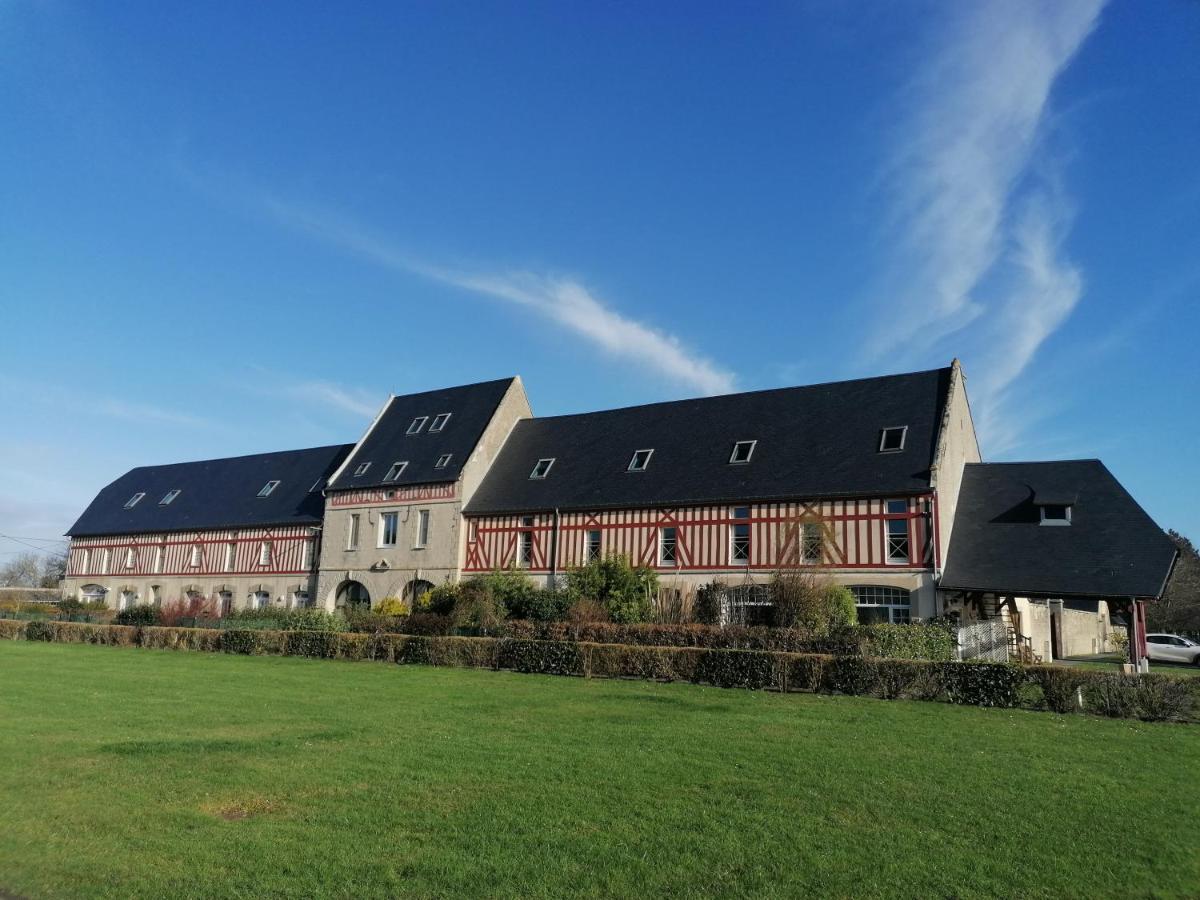 Nid De Pie Grand Duplex Lumineux Cadre Verdoyant Calme A 5 Mn De La Mer Pres Port En Bessin, Bayeux, Omaha Beach, Commes Exterior photo