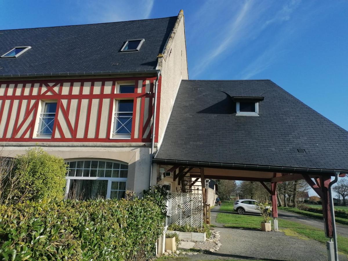 Nid De Pie Grand Duplex Lumineux Cadre Verdoyant Calme A 5 Mn De La Mer Pres Port En Bessin, Bayeux, Omaha Beach, Commes Exterior photo