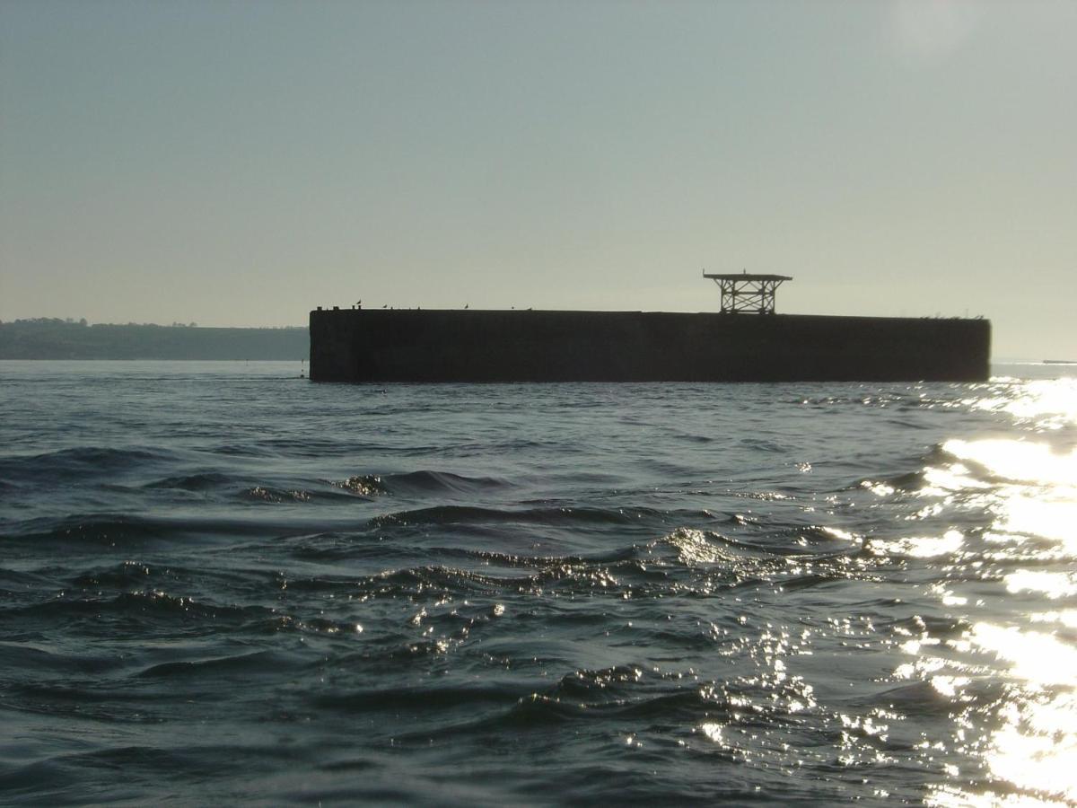Nid De Pie Grand Duplex Lumineux Cadre Verdoyant Calme A 5 Mn De La Mer Pres Port En Bessin, Bayeux, Omaha Beach, Commes Exterior photo